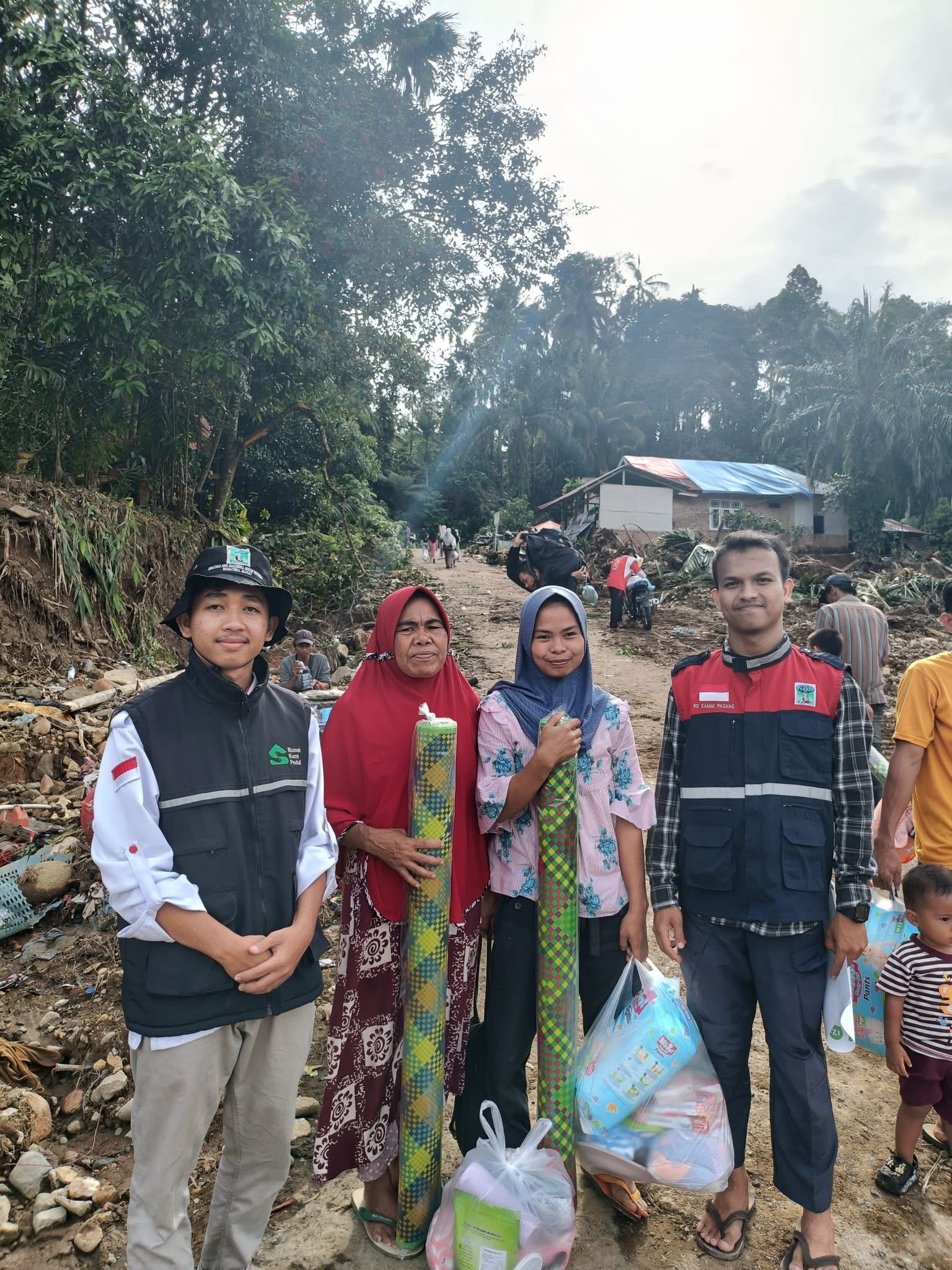 Bantuan Bencana Aceh
