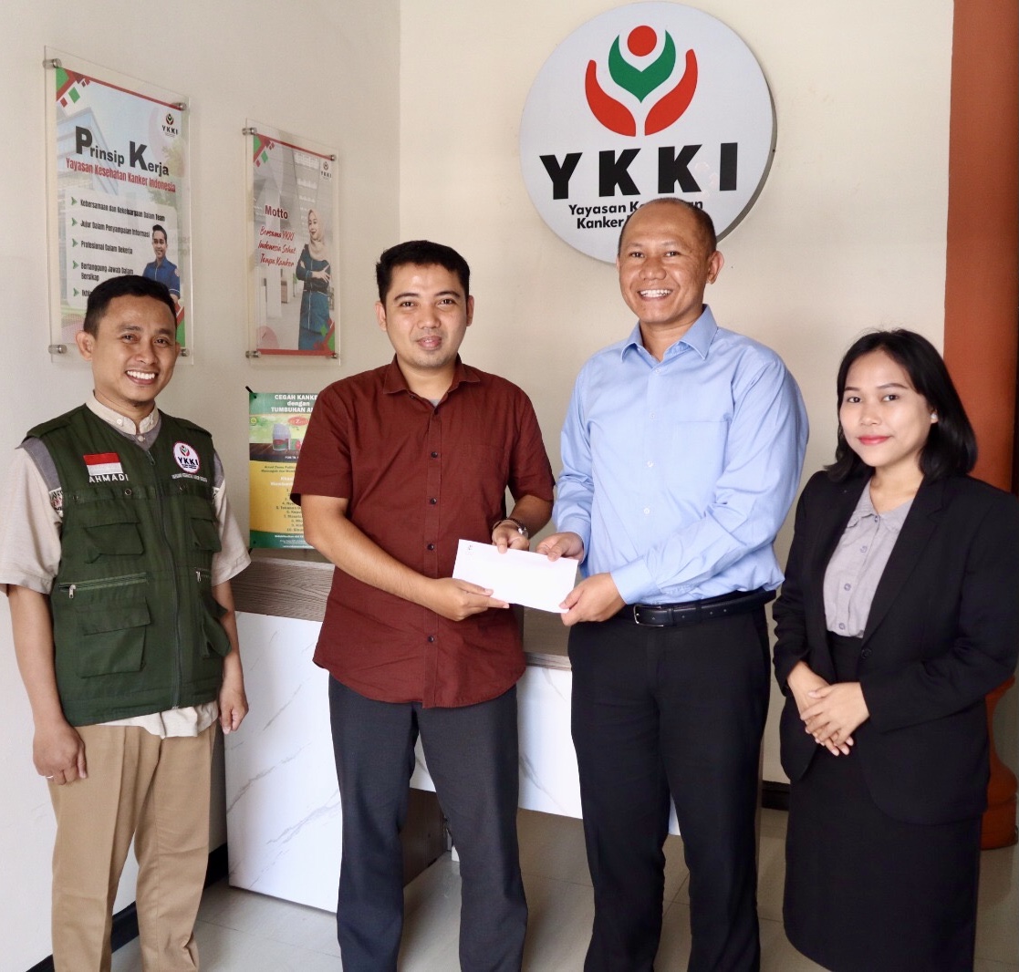 Kunjungan dan bantuan dari para donatur