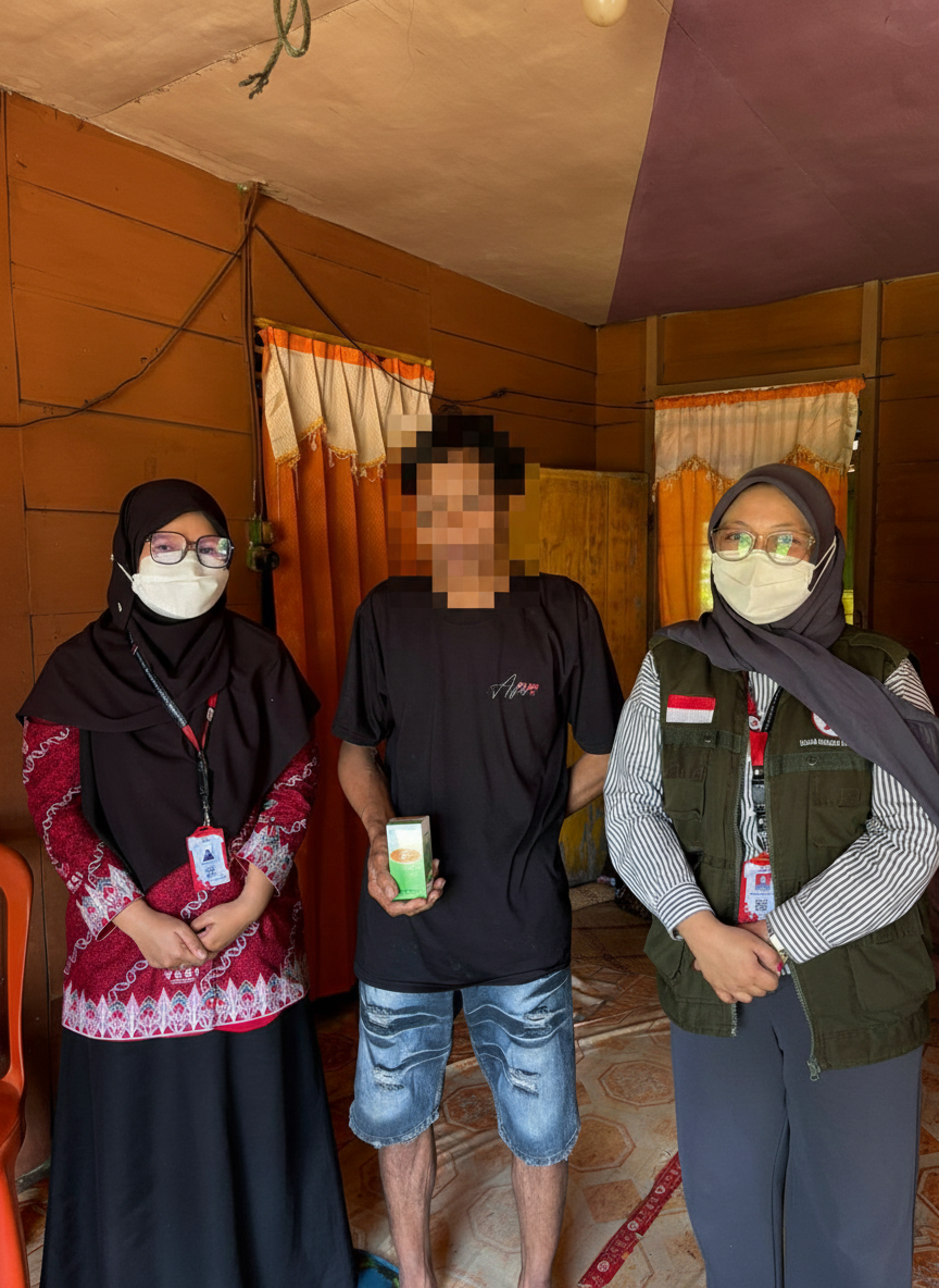 Kunjungan kepada pasien inisial AG (46 tahun), asal Desa Buti, Kec. Mananggu, Pohuwato, yang tengah berjuang menghadapi tumor jinak di kulit wajah.  Melalui program bantuan Arzed gratis, YKKI mendukung ikhtiar beliau sebagai terapi pendamping medis.